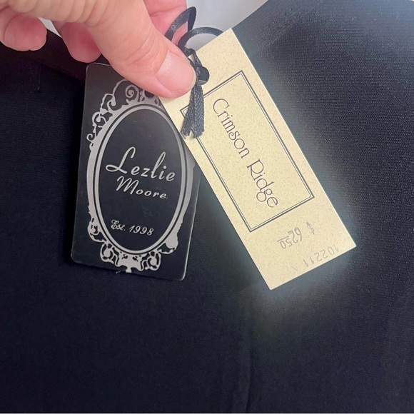 Twiggy Black Sleeveless Graphic Dress - Picture 4 of 5